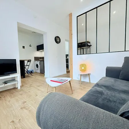 1738 - T1 Bis Corderie Royale Rdc Hyper Centre * Rochefort (Charente-Maritime)